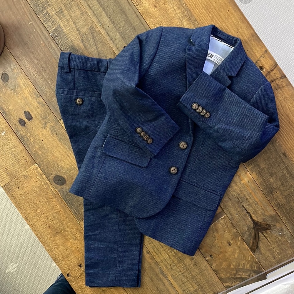 H&M Toddler Boys Suit Jacket & Pants size 1.5 - 2yr (worn once)